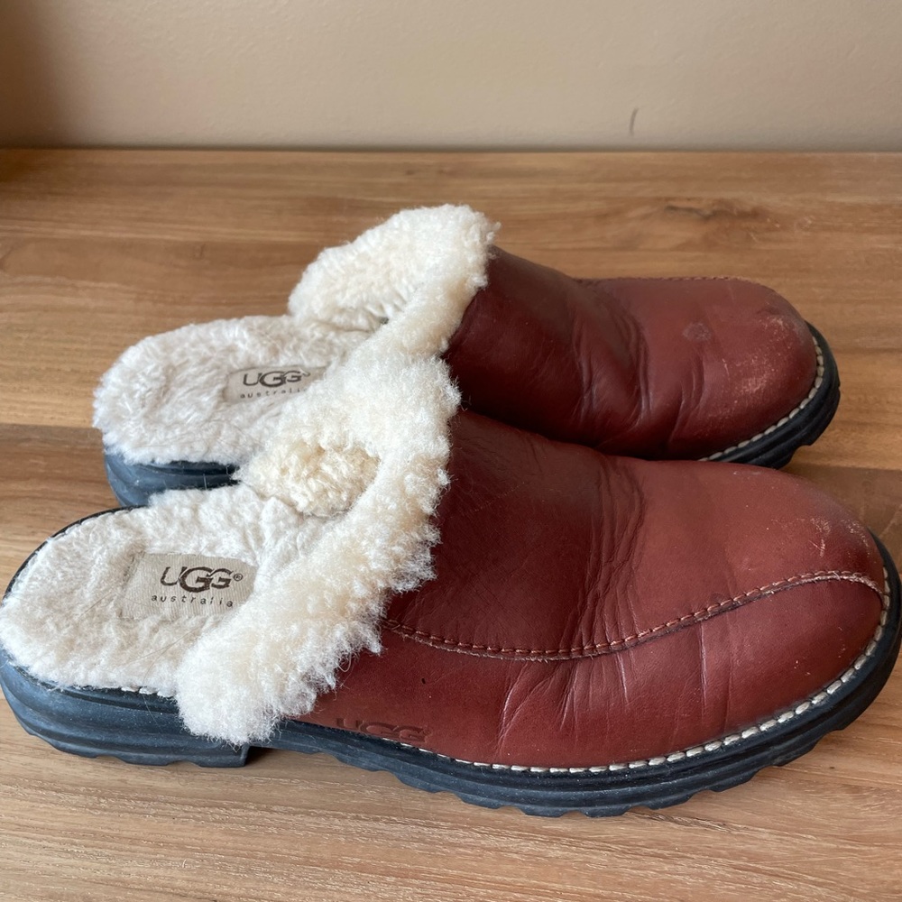 UGG Slip-On Clog Shoes Size 7